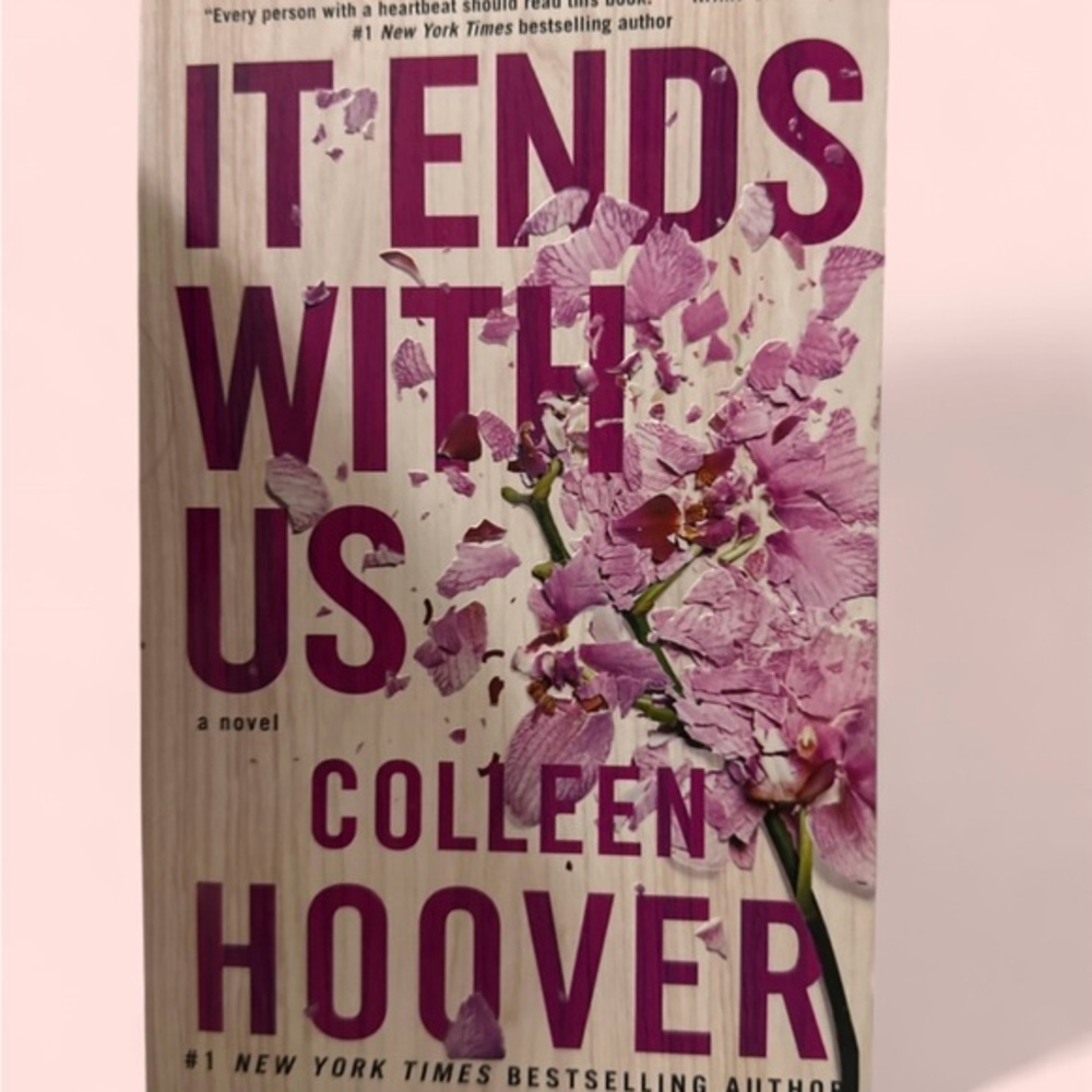 It Ends With Us Book & Matching Multicolor Reading Glasses 1.00